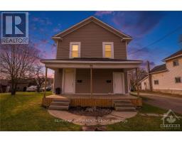 58 HARVEY STREET, Perth, Ontario