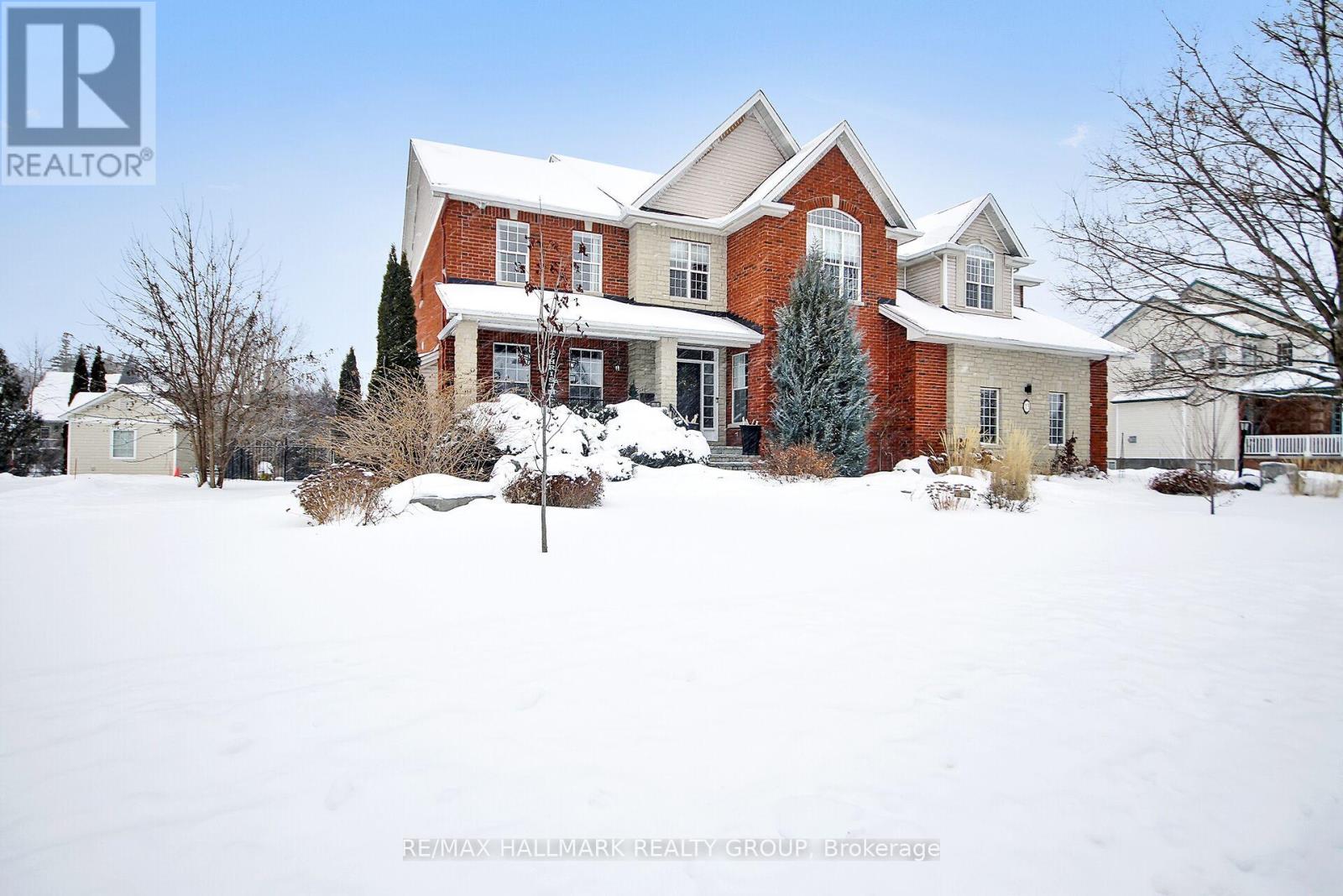 13 BEECHGROVE GARDENS, Ottawa, Ontario