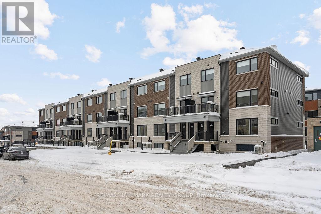 20 - 301 GLENROY GILBERT DRIVE, Ottawa, Ontario