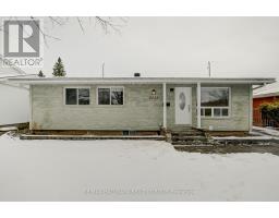 2223 MARTHA AVENUE, Ottawa, Ontario