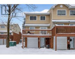 7 - 86 ESTERLAWN PRIVATE, Ottawa, Ontario