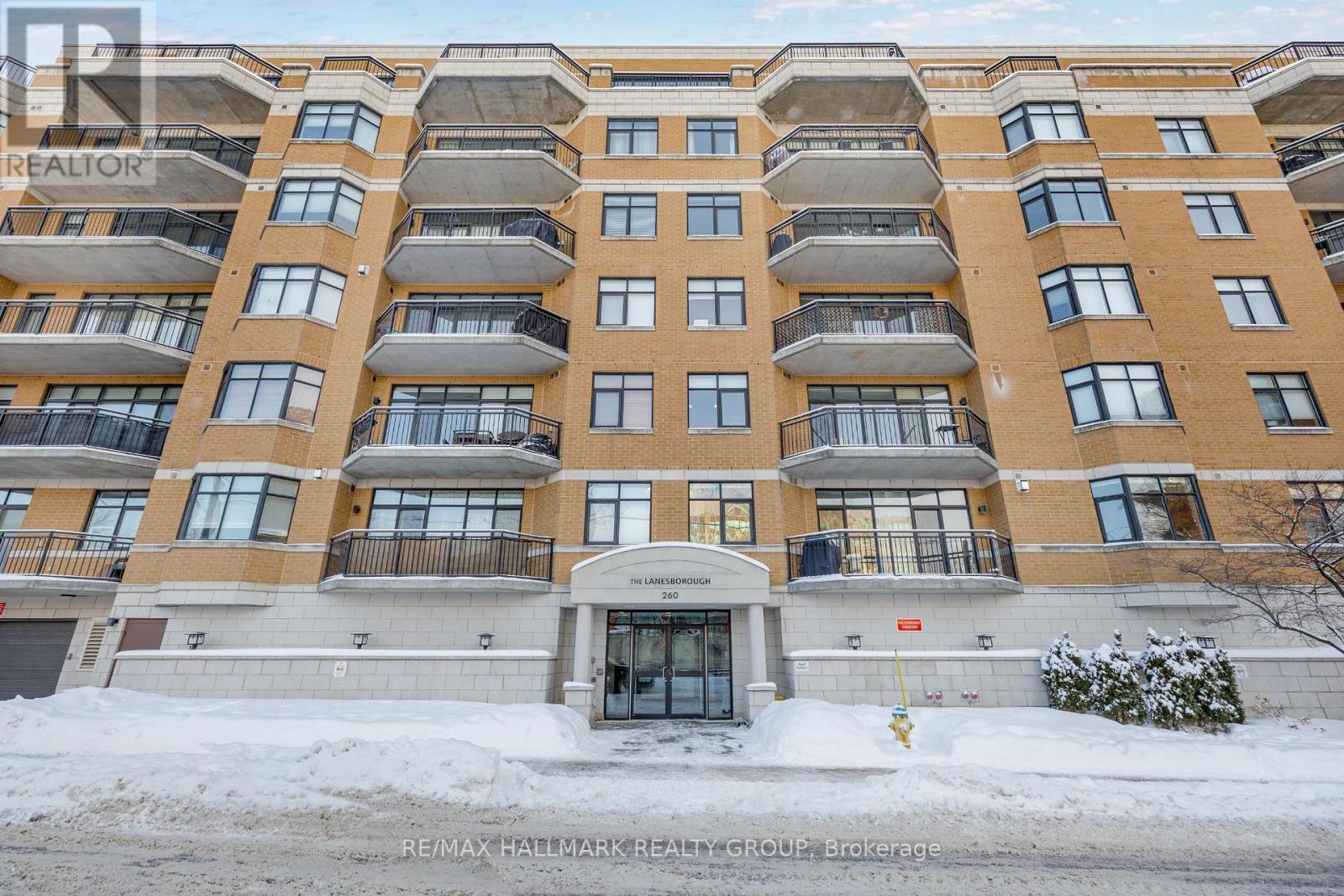 203 - 260 BESSERER STREET, Ottawa, Ontario