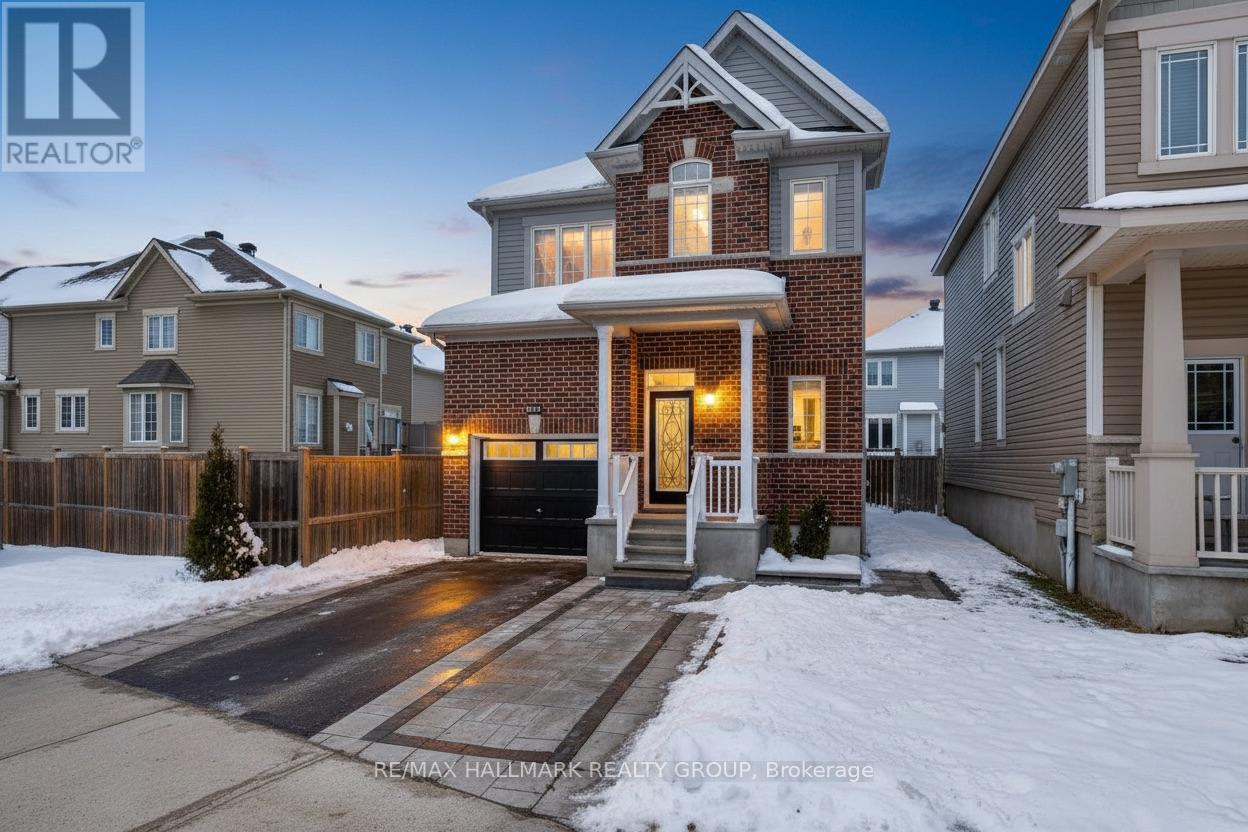229 MEADOWBREEZE DRIVE, Ottawa, Ontario