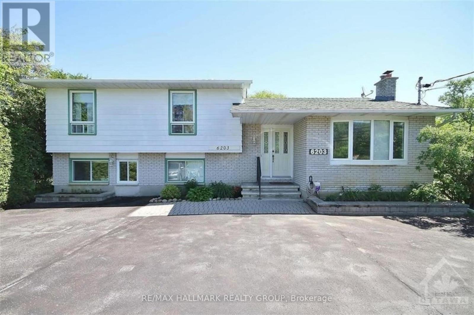 6203 BANK STREET, Ottawa, Ontario