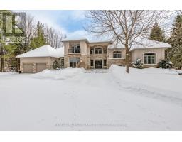 5800 QUEENSCOURT CRESCENT, Ottawa, Ontario