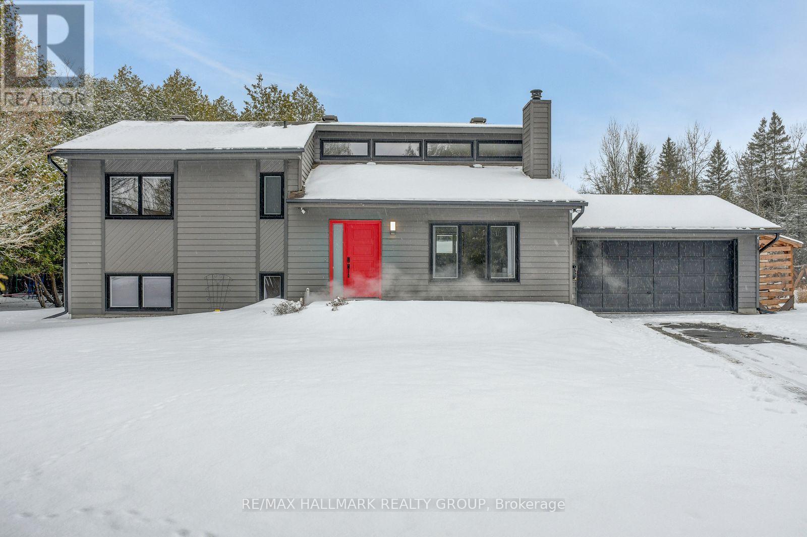 131 DELANEY DRIVE, Ottawa, Ontario