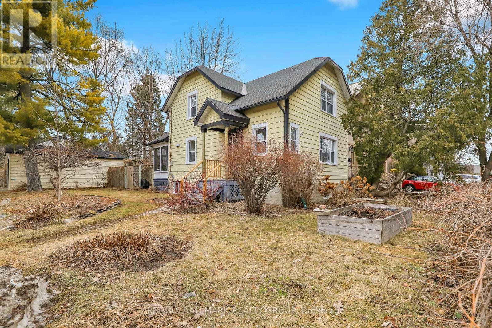 105 QUEEN MARY STREET, Ottawa, Ontario