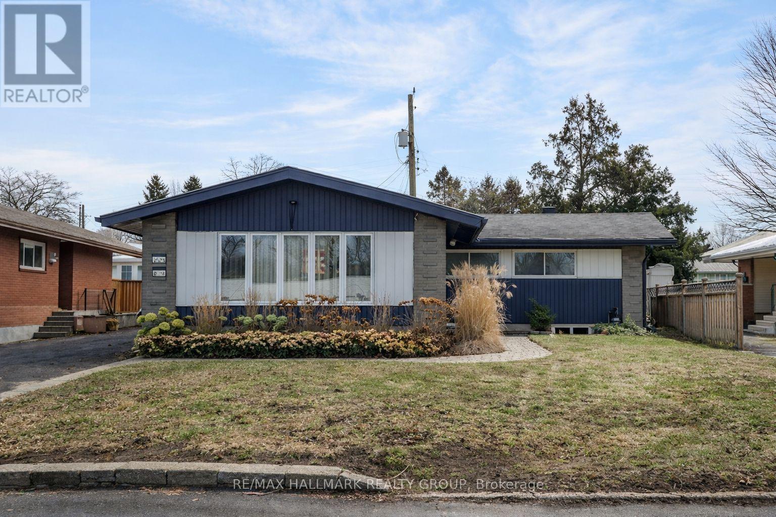 2160 LAMBETH WALK, Ottawa, Ontario