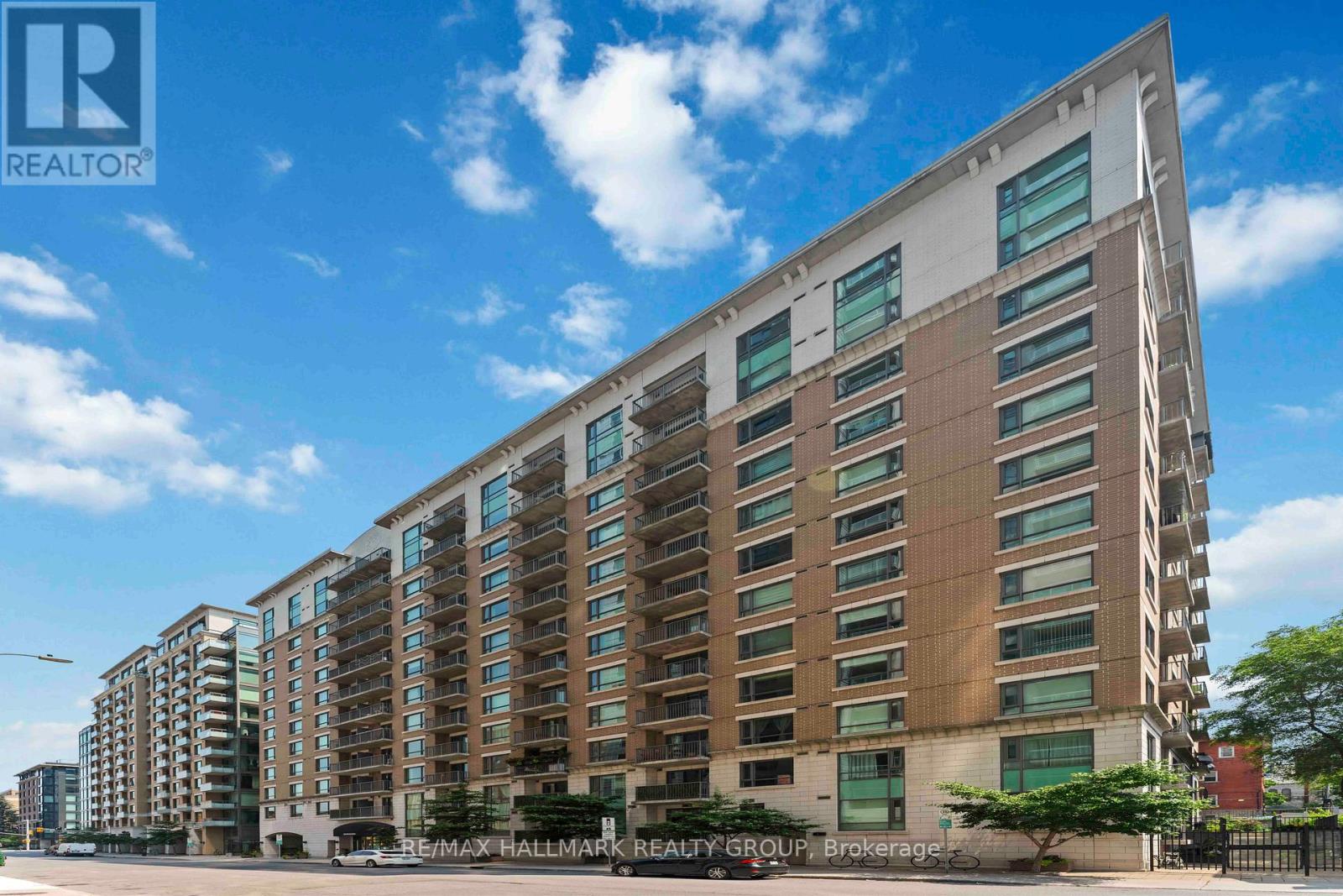 204 - 200 BESSERER STREET, Ottawa, Ontario