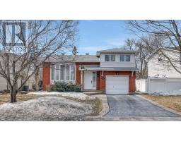 12 WOODHILL CRESCENT, Ottawa, Ontario