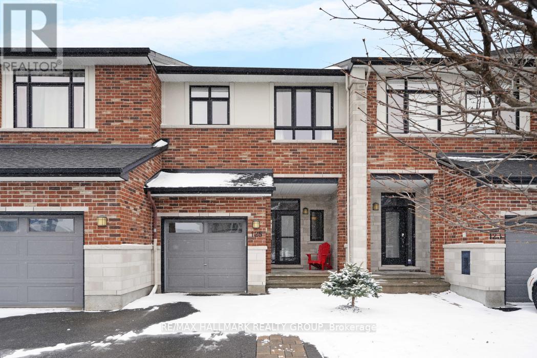 125 WATCHHORN GROVE, Ottawa, Ontario