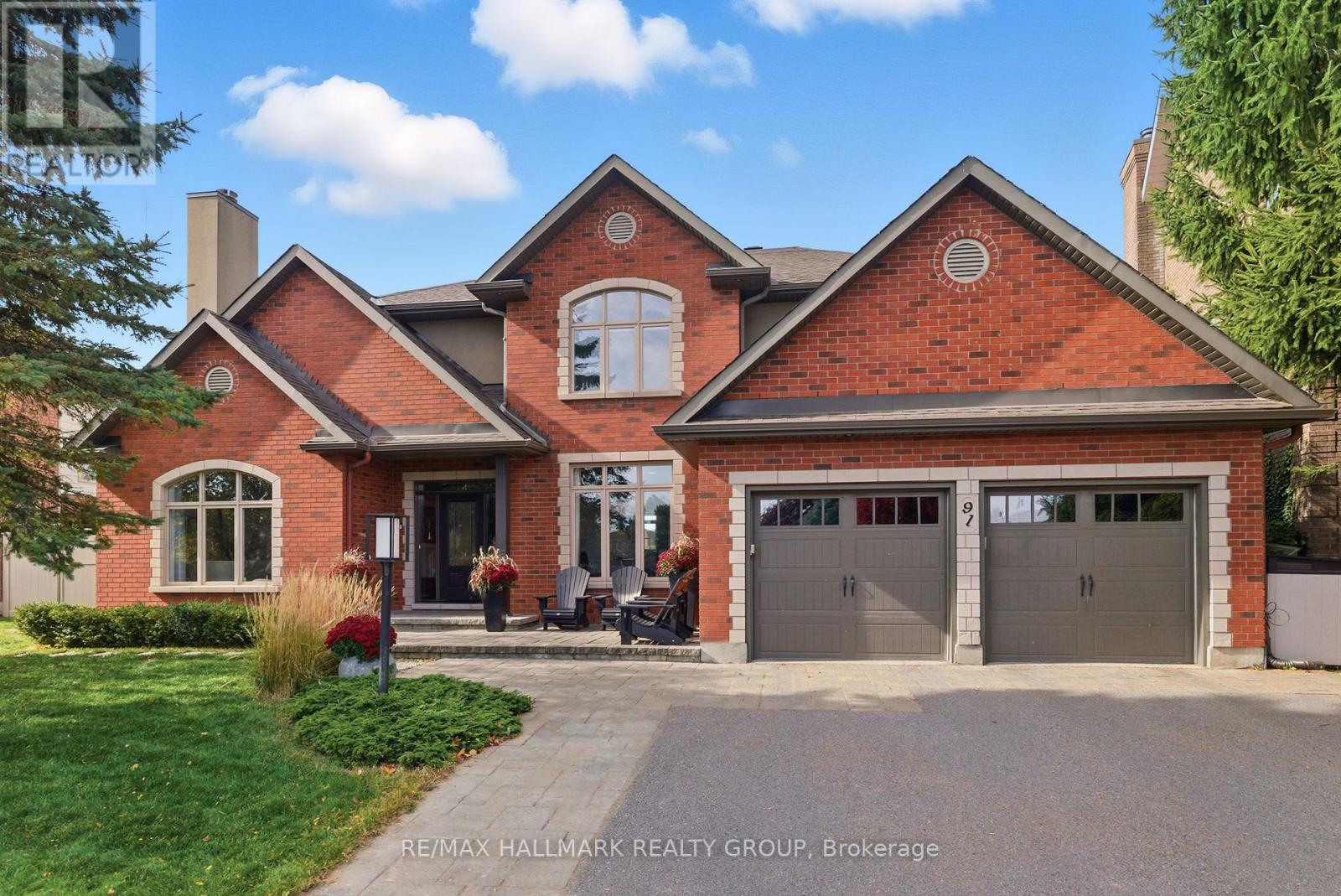 91 SHAUGHNESSY CRESCENT, Ottawa, Ontario