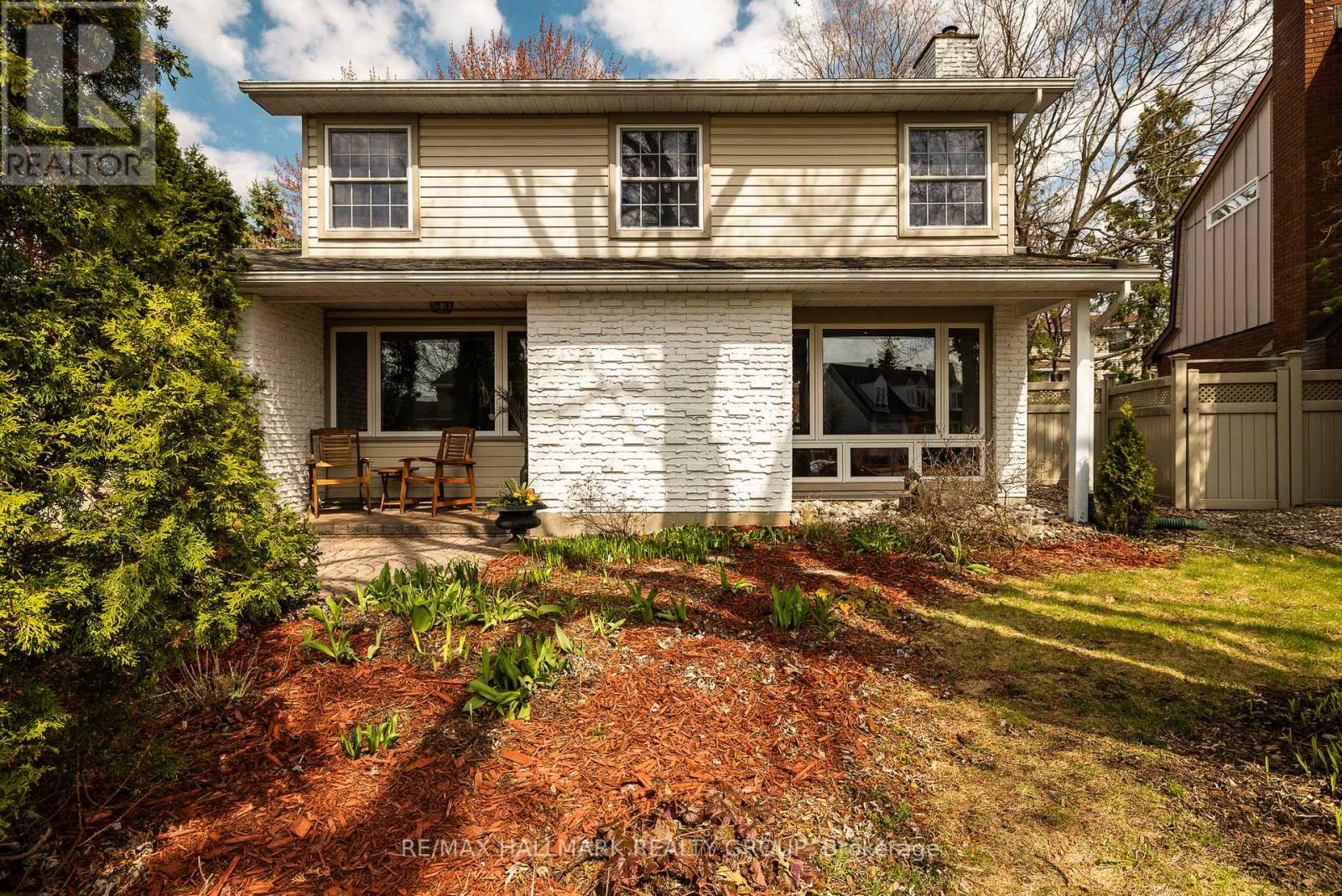 1851 APPLEFORD STREET, Ottawa, Ontario