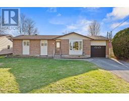 15 ELM AVENUE, Russell, Ontario