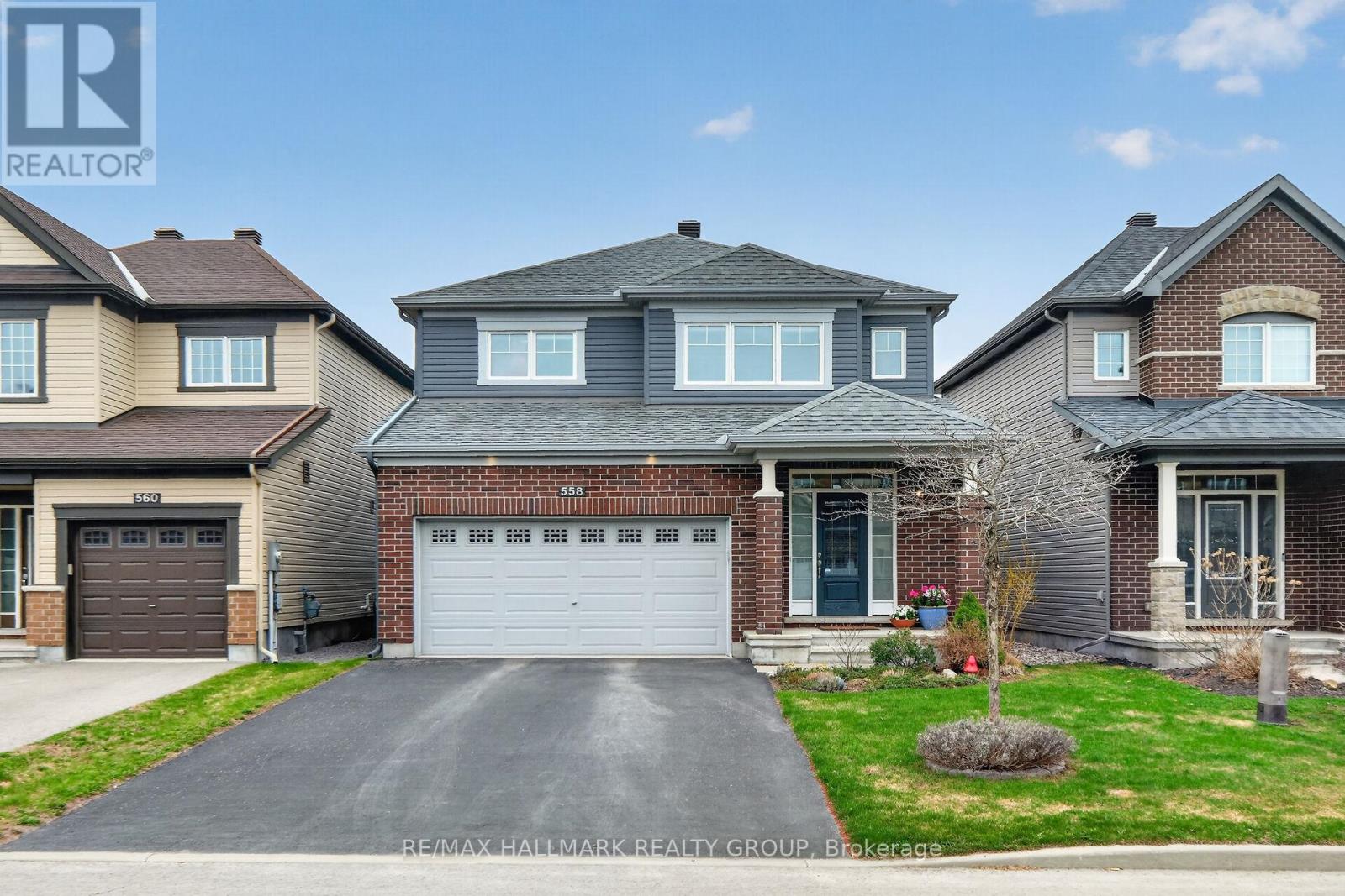 558 GENEVRIERS STREET, Ottawa, Ontario