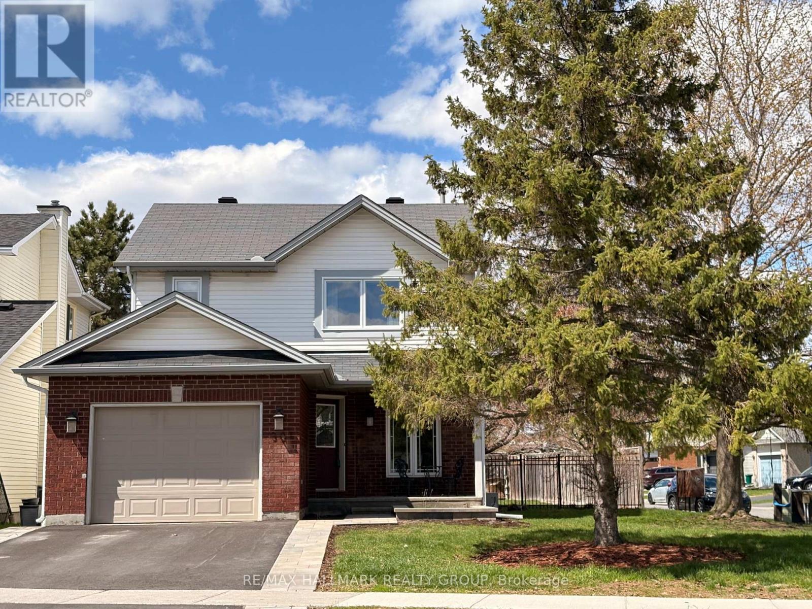 301 TOMPKINS AVENUE N, Ottawa, Ontario