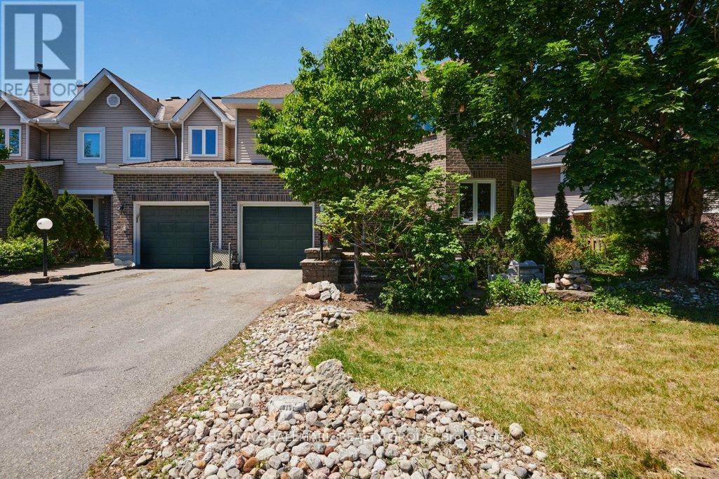 22 TERRACE DRIVE, Ottawa, Ontario