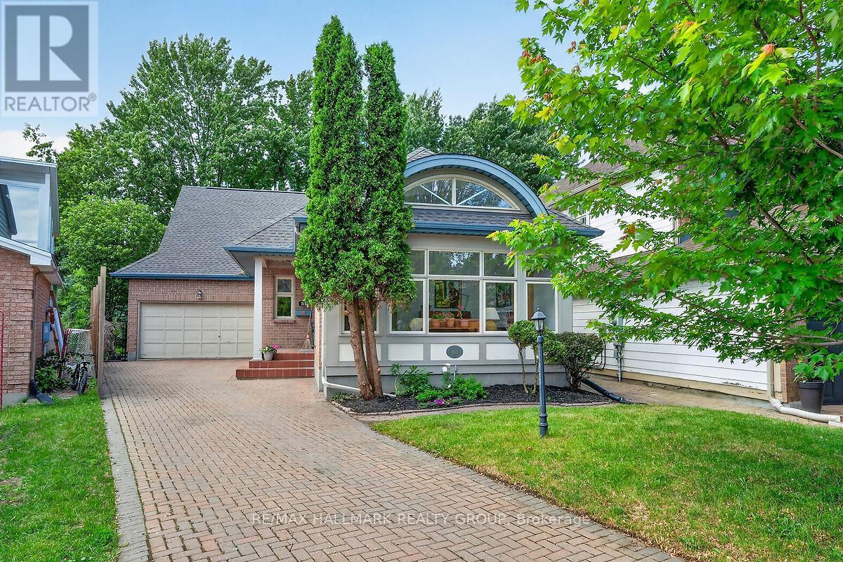 51 CASTLETHORPE CRESCENT, Ottawa, Ontario