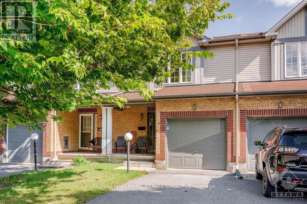 13 UPNEY DRIVE, Ottawa, Ontario