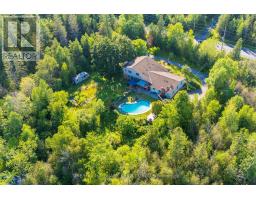 7316 FLEWELLYN ROAD, Ottawa, Ontario