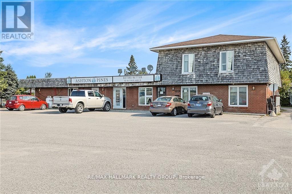 105 - 1229 DWYER HILL ROAD, Ottawa, Ontario