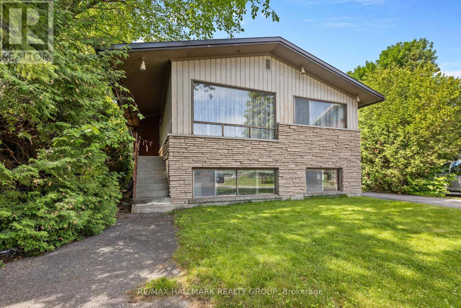 492 VERNON AVENUE, Ottawa, Ontario