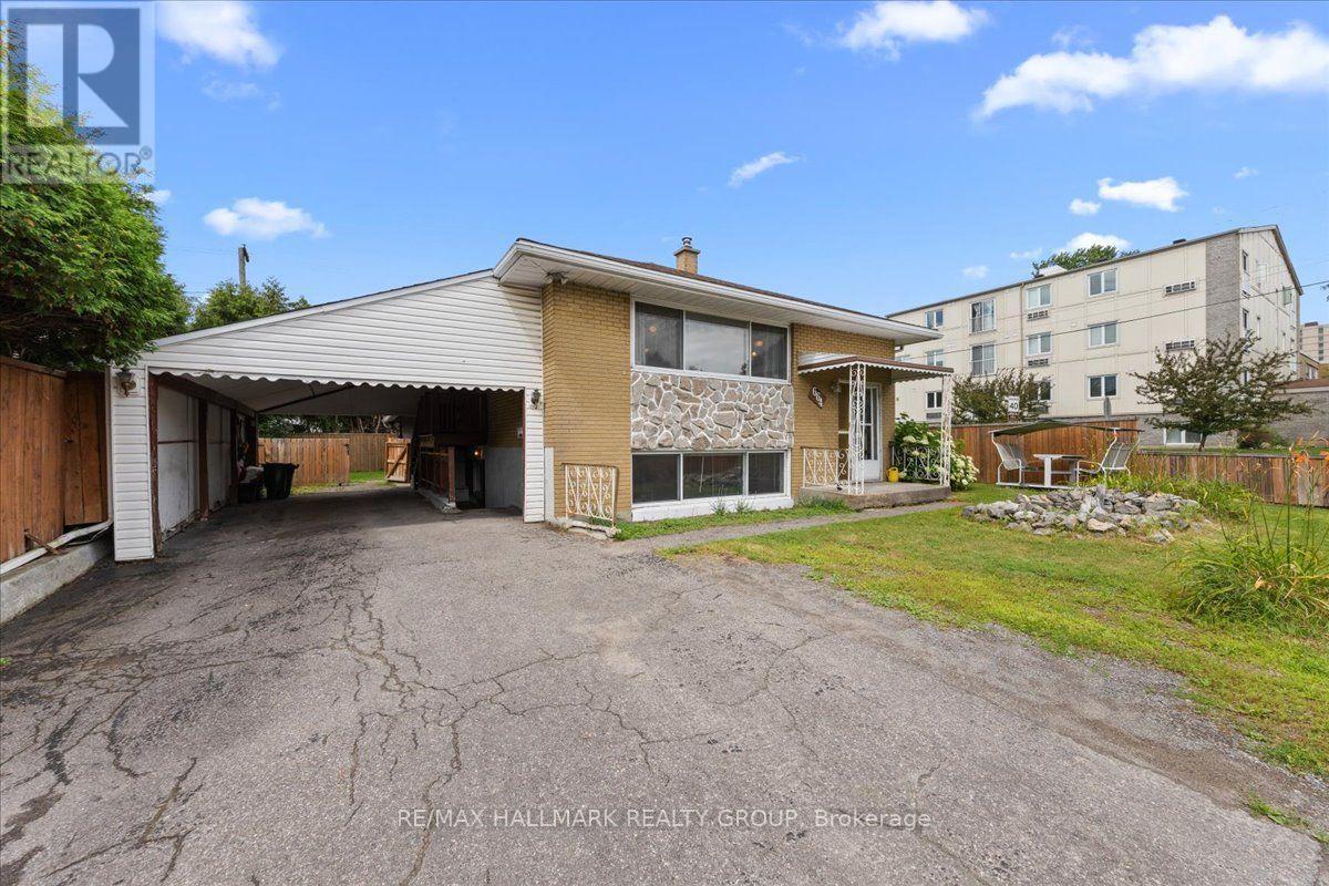 664 CUMMINGS AVENUE, Ottawa, Ontario