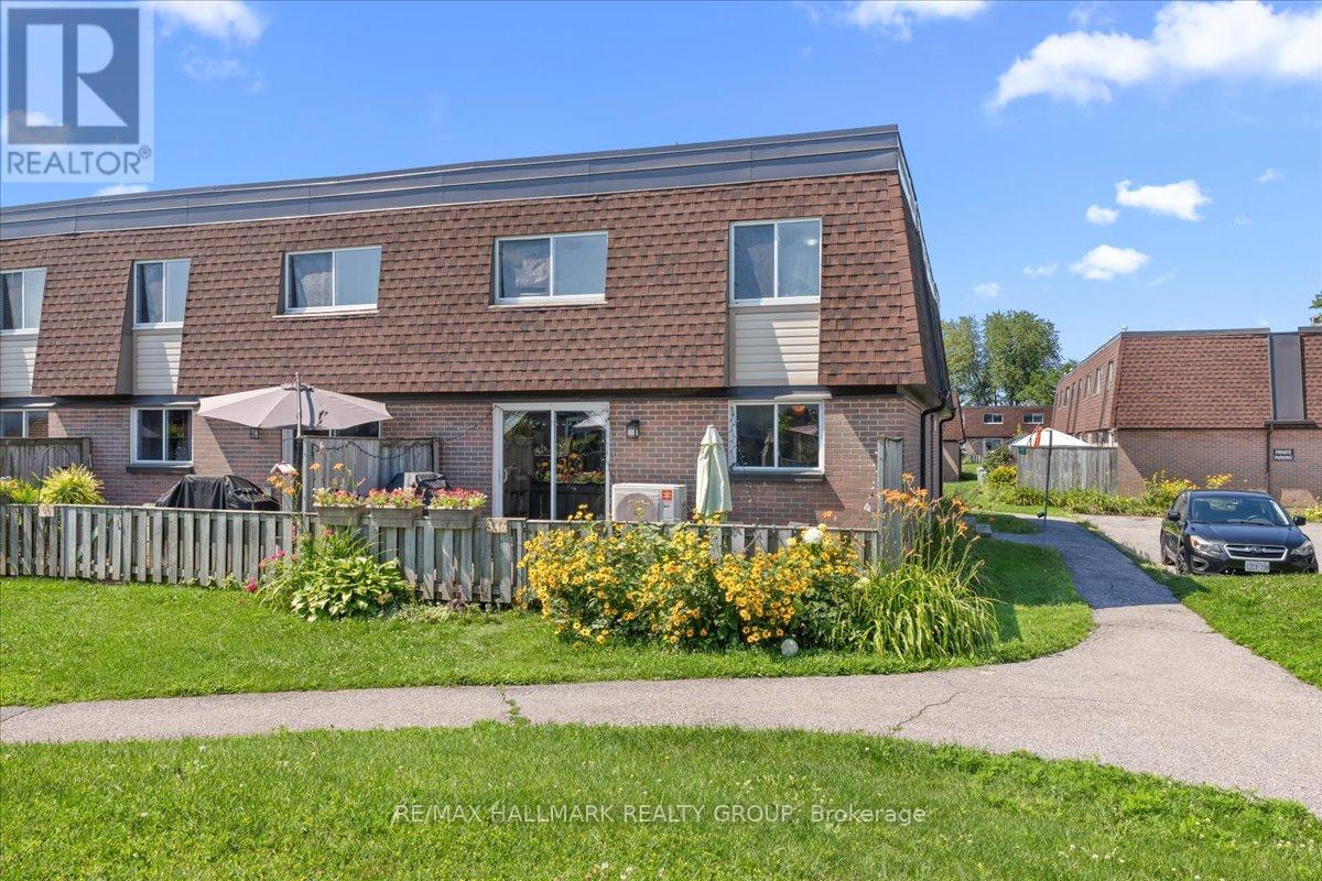 346 GARDEN GLEN PRIVATE, Ottawa, Ontario