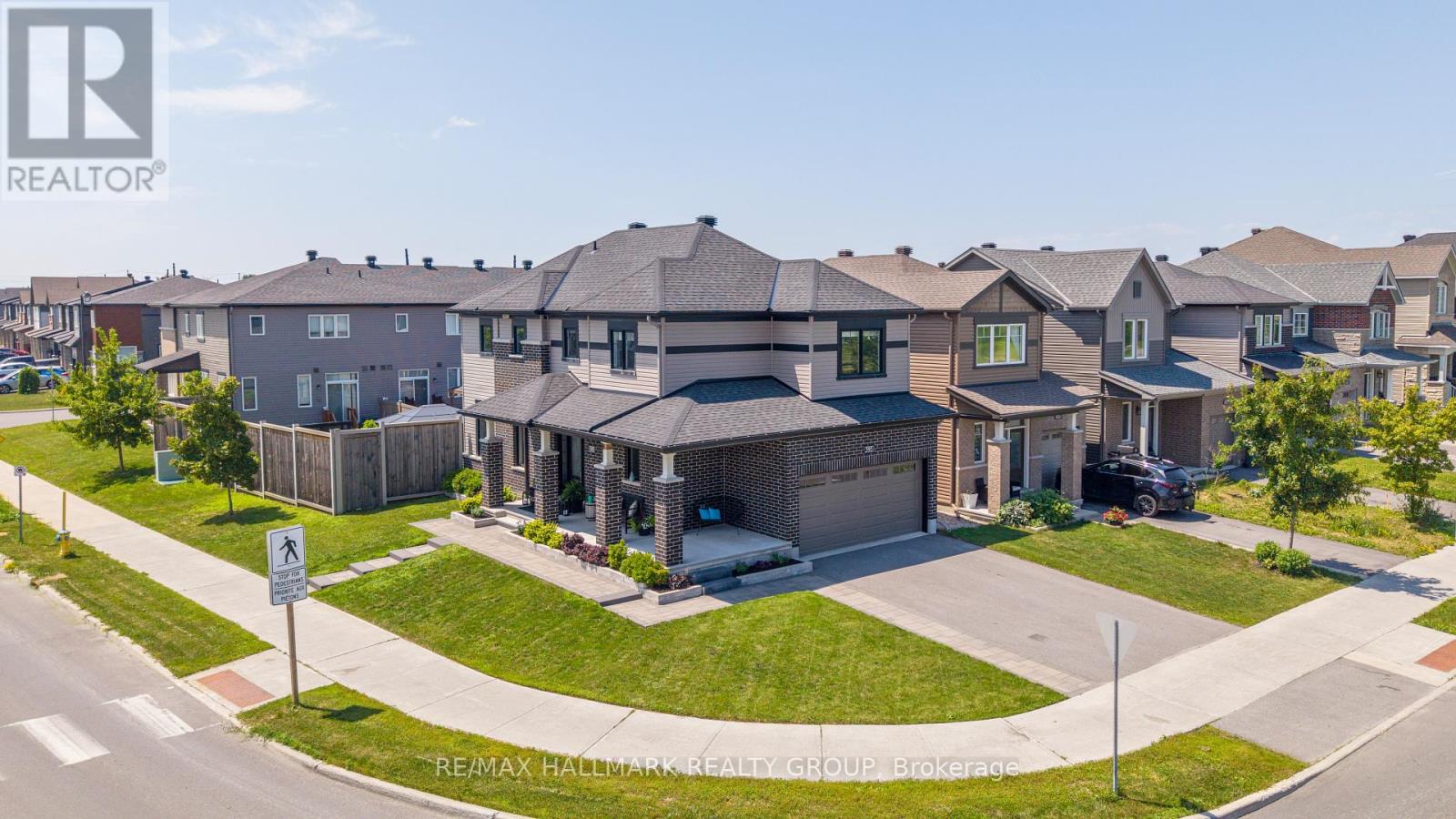 595 DECOEUR DRIVE, Ottawa, Ontario