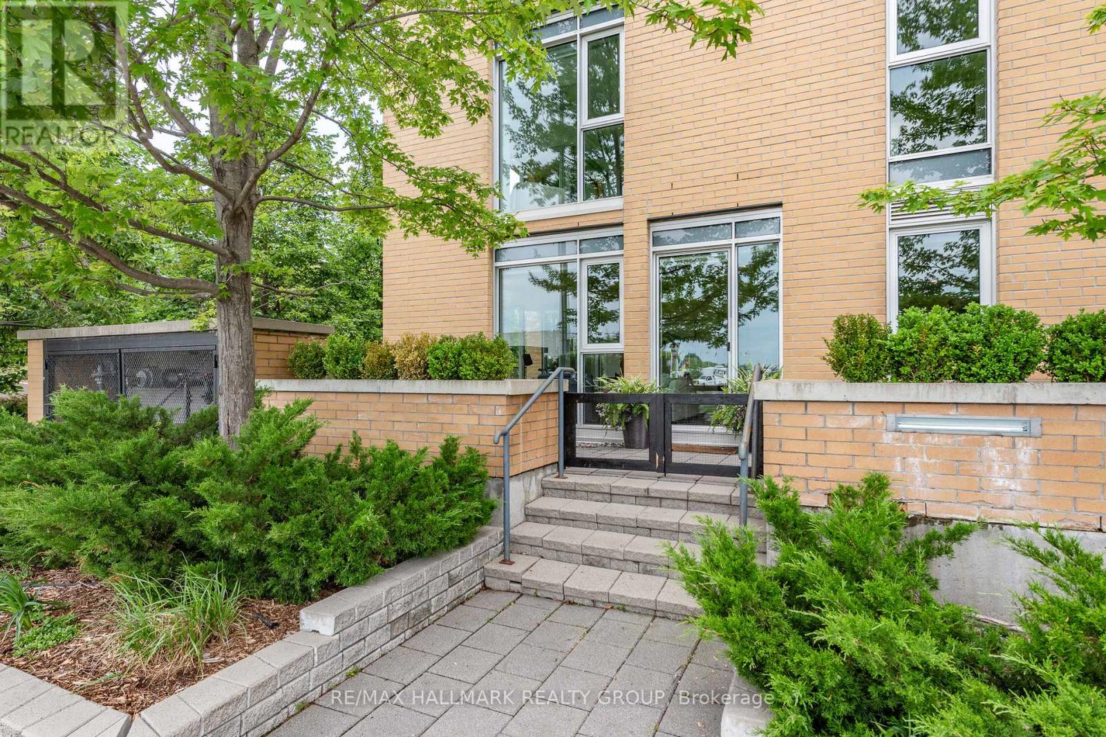 110 - 200 LETT STREET, Ottawa, Ontario