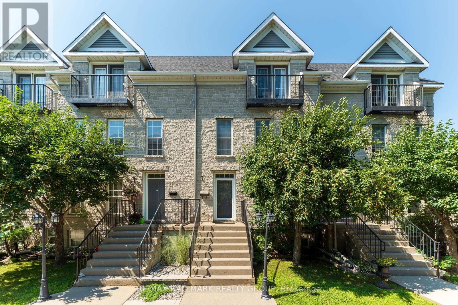 4 SHERMAN LANE, Brockville, Ontario