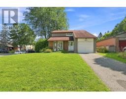 932 BEAUCLAIRE DRIVE, Ottawa, Ontario