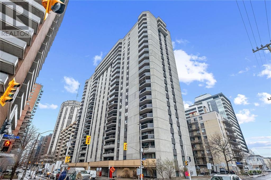 470 LAURIER AVENUE W UNIT#1703, ottawa, Ontario