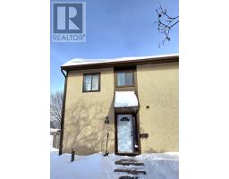 12F LARKSHIRE LANE, ottawa, Ontario