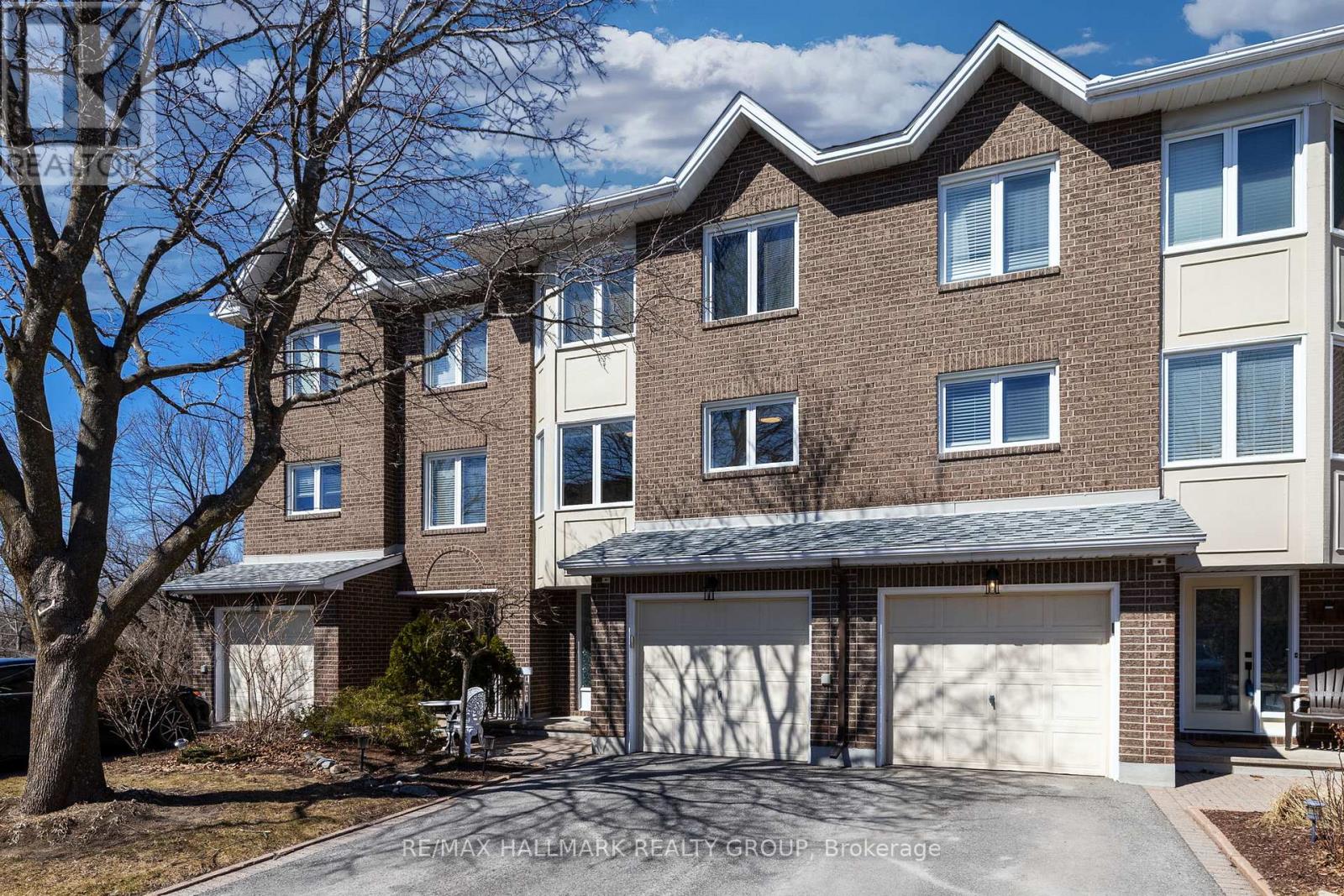 12C MAPLE RIDGE CRESCENT, ottawa, Ontario