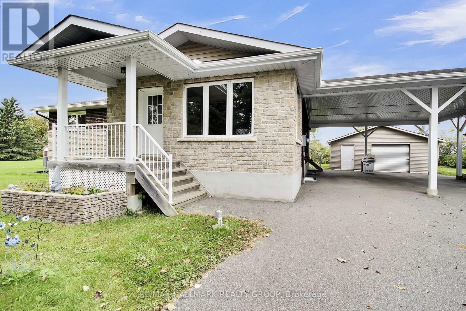 8441 MITCH OWENS ROAD, ottawa, Ontario
