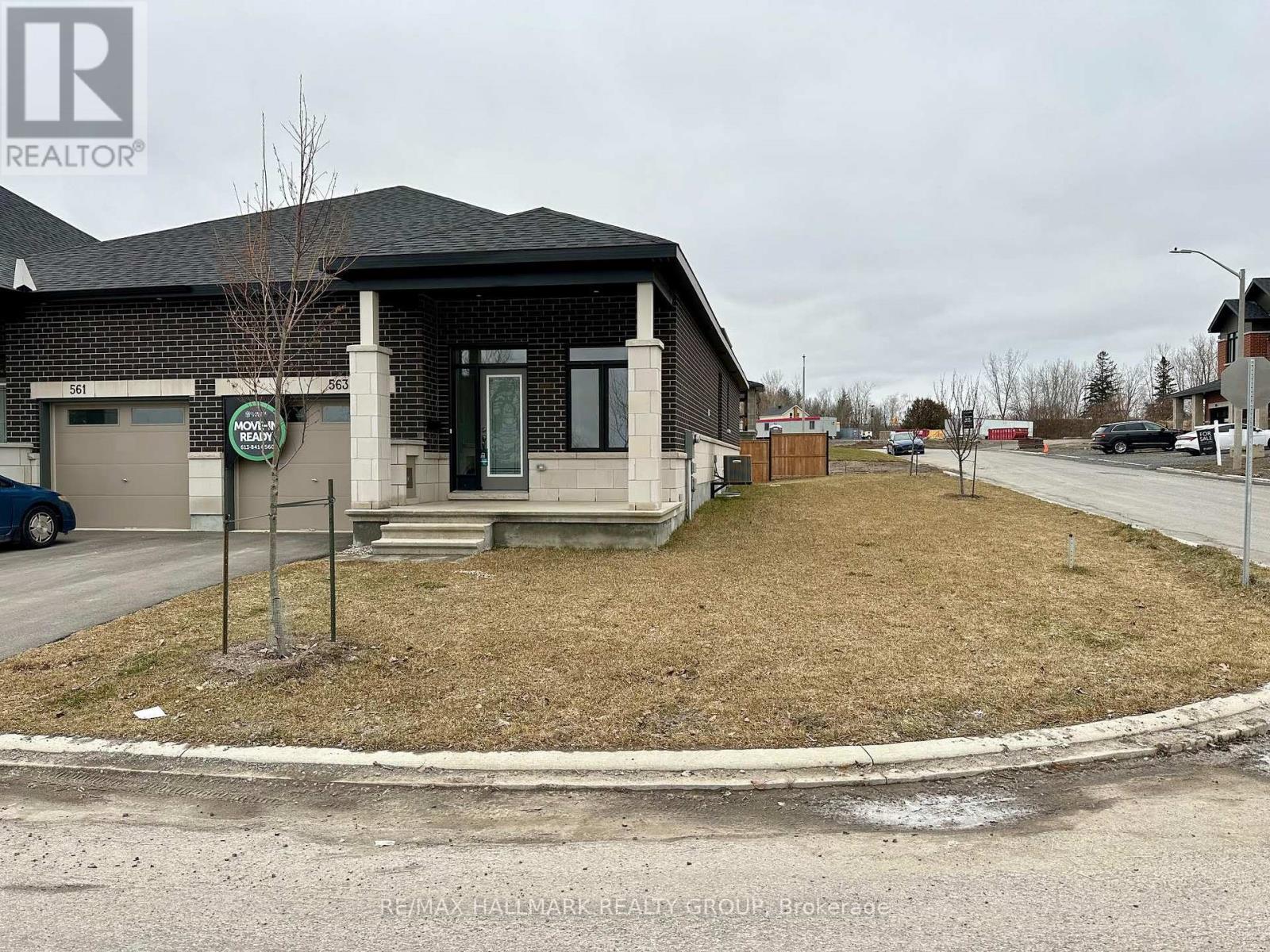 563 KNOTRIDGE STREET, ottawa, Ontario