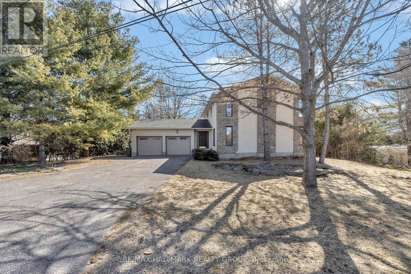 42 TWILIGHT (DAVIDSON) CRESCENT, ottawa, Ontario
