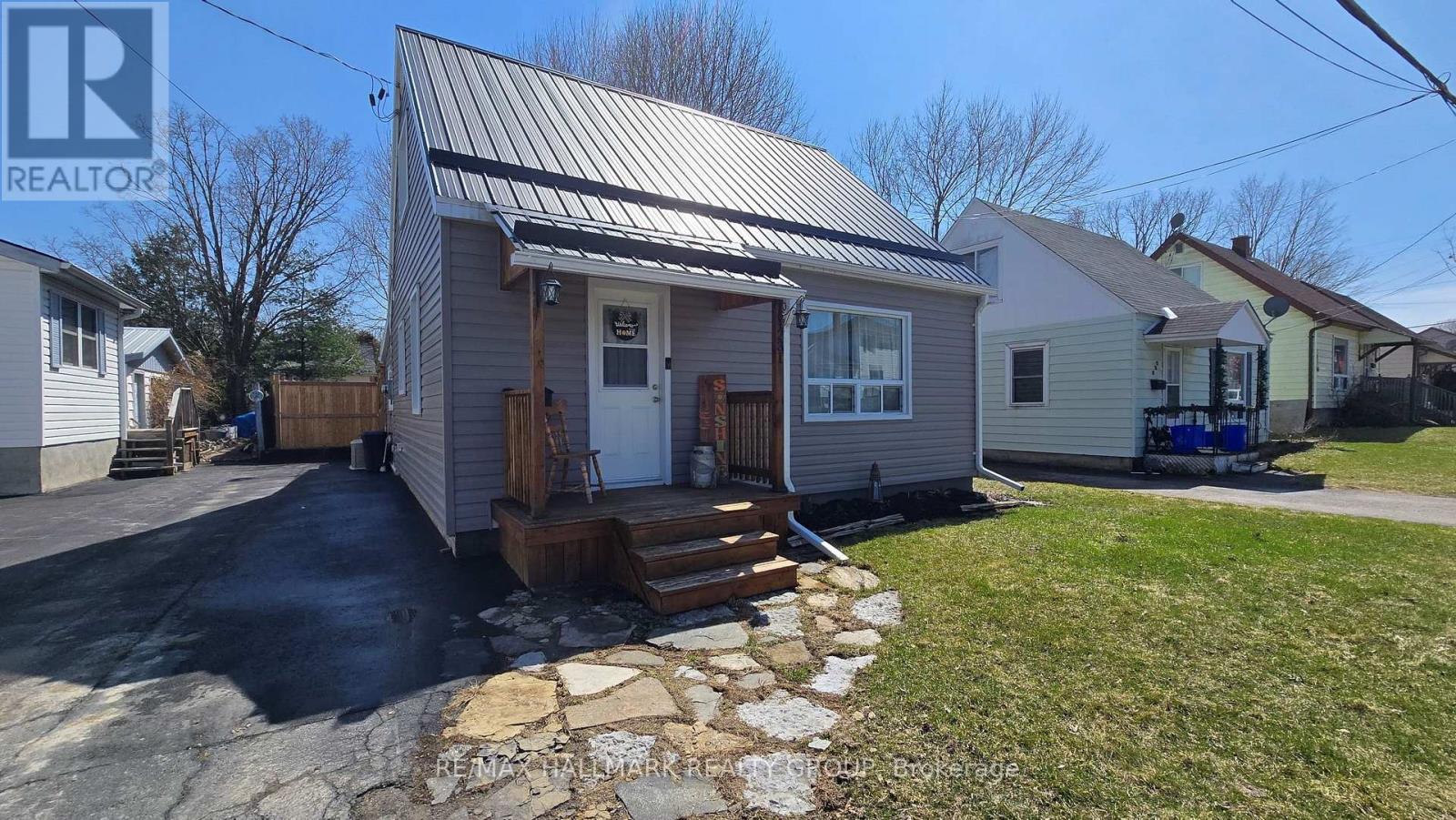 231 WILLIAM AVENUE, renfrew, Ontario
