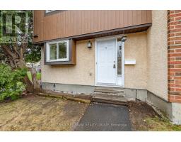 19 BERING COURT, ottawa, Ontario