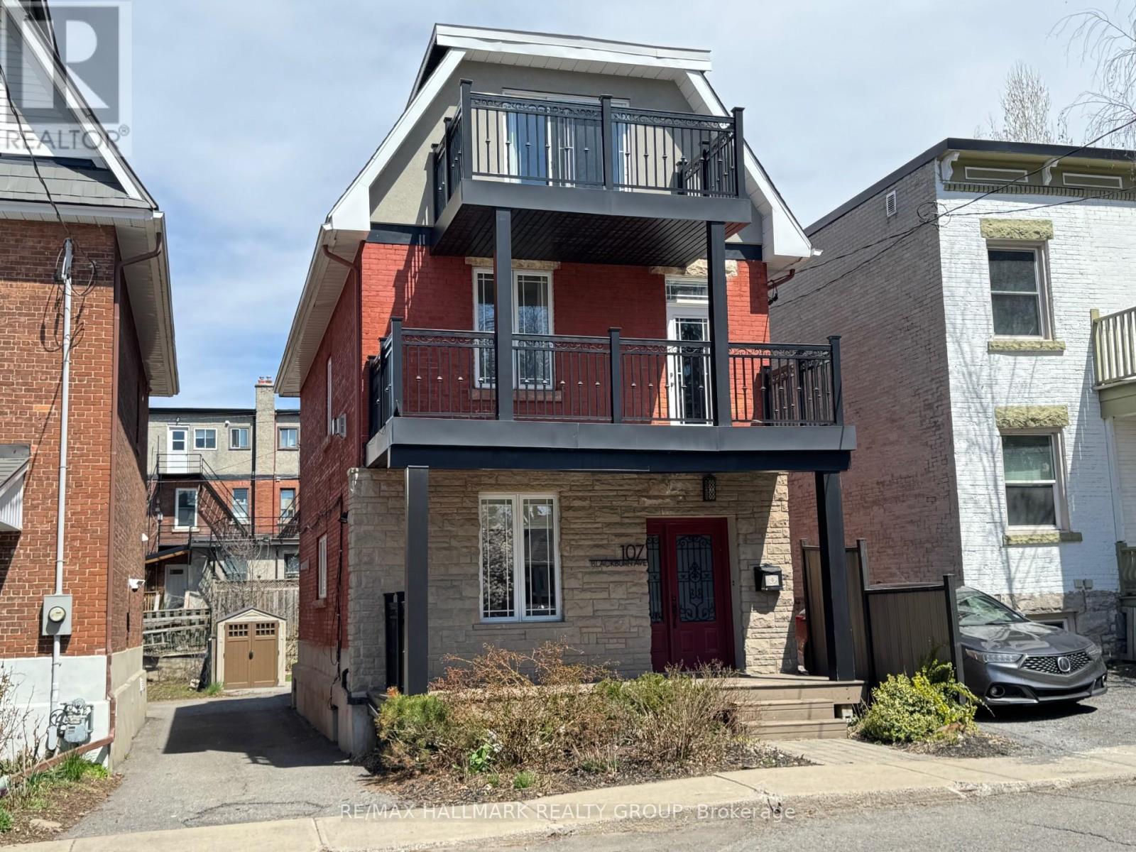 107 BLACKBURN AVENUE, ottawa, Ontario