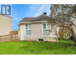 1241 EMPEROR AVENUE, ottawa, Ontario