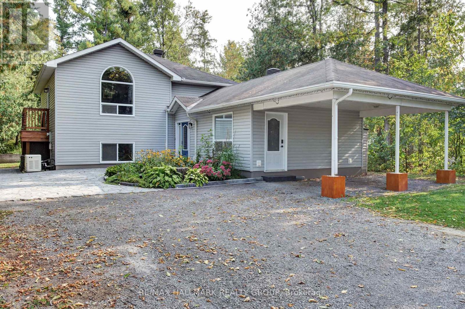122 CONSTANCE LAKE ROAD, ottawa, Ontario
