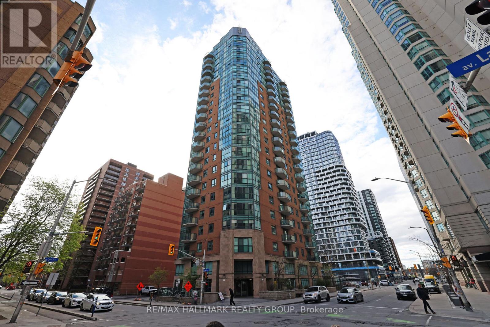 405 - 445 LAURIER AVENUE W, ottawa, Ontario