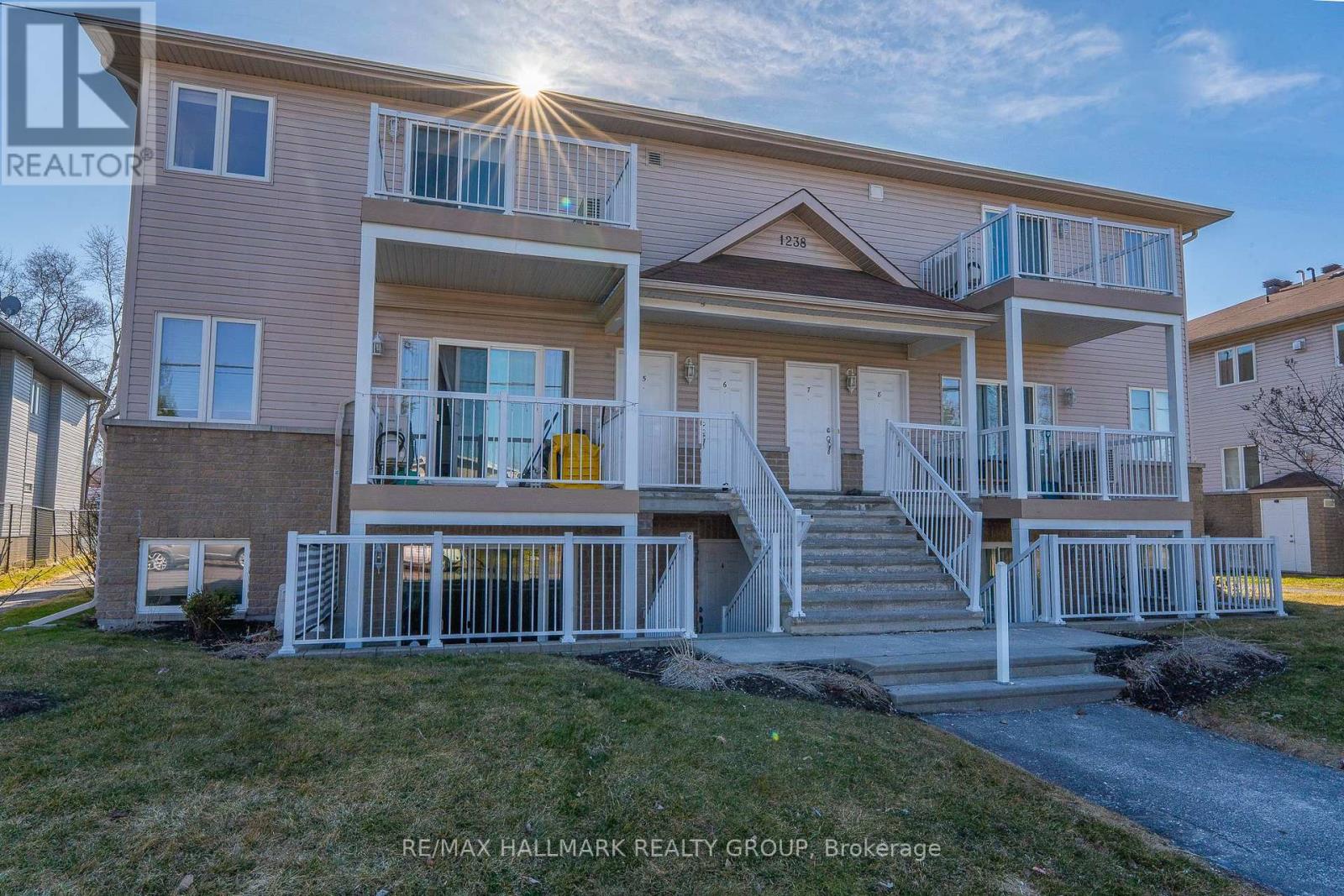 6 - 1238 MARENGER STREET, ottawa, Ontario