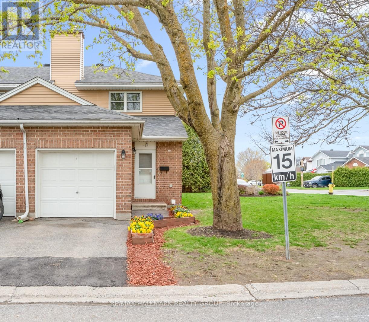 1 - 164 BENTBROOK CRESCENT, ottawa, Ontario