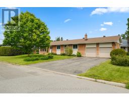 21 GARY AVENUE, ottawa, Ontario