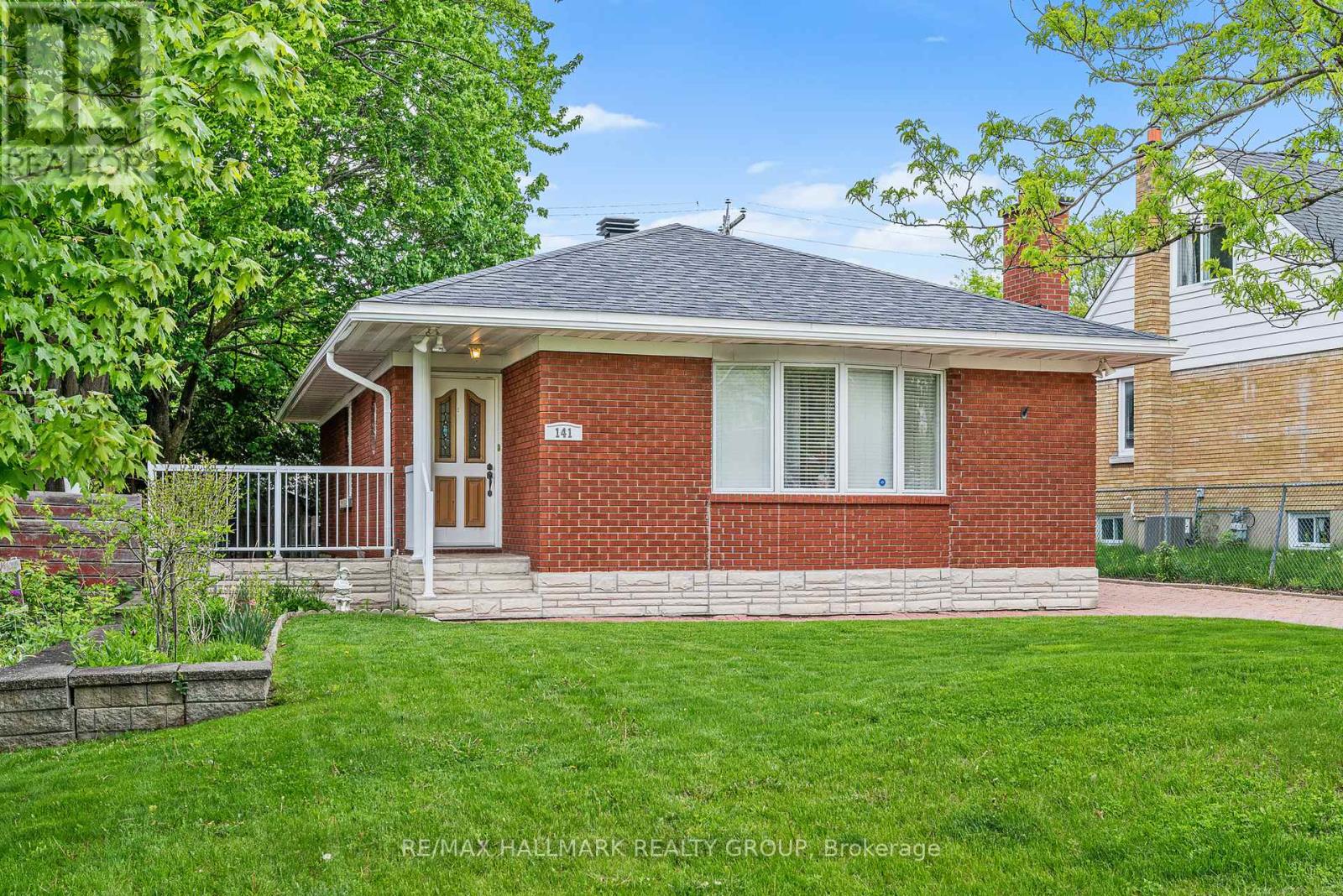 141 DAHLIA AVENUE, Ottawa, Ontario