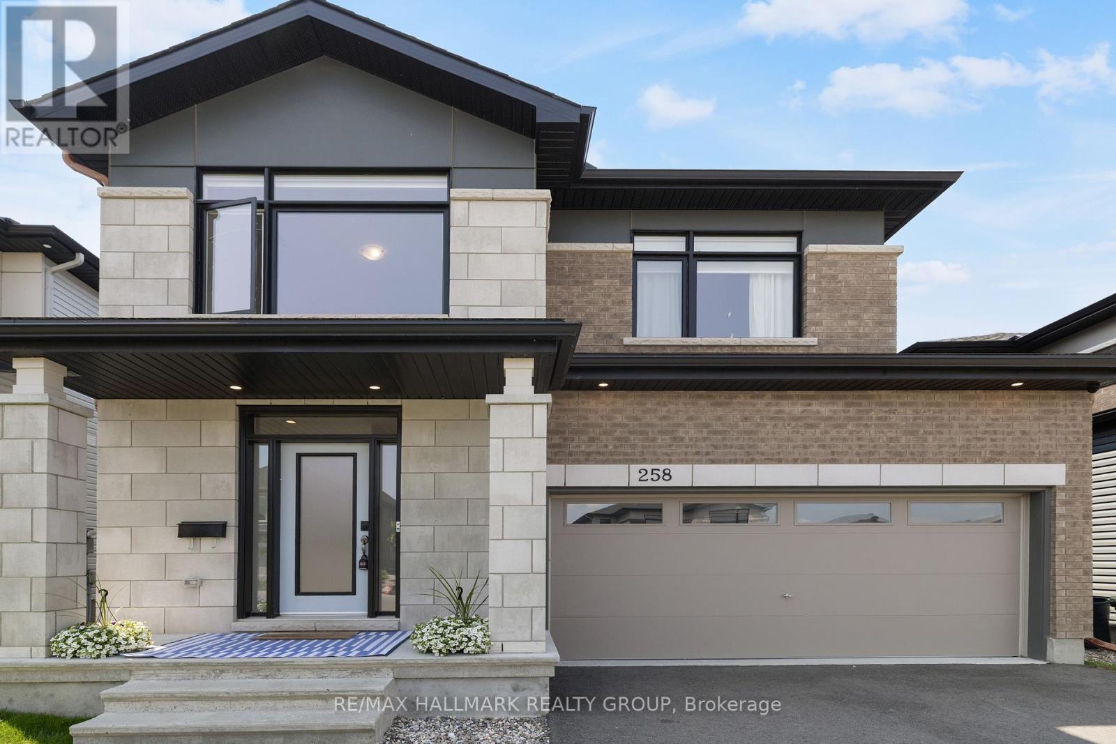 258 FOUNTAINHEAD DRIVE, Ottawa, Ontario