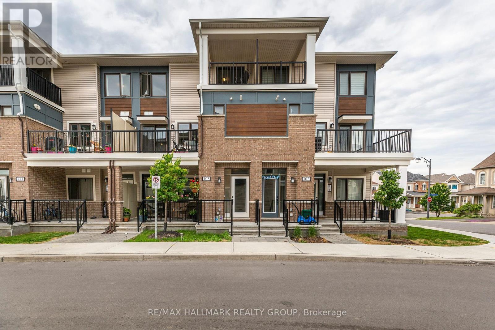105 WALLEYE PRIVATE, Ottawa, Ontario